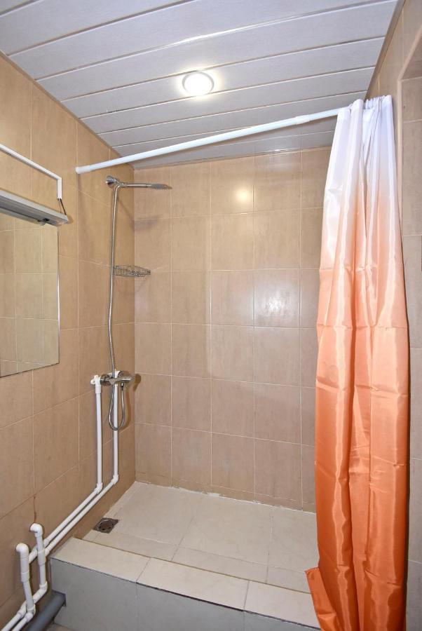 Tumanyan Hostel And Tours Ereván Habitación foto