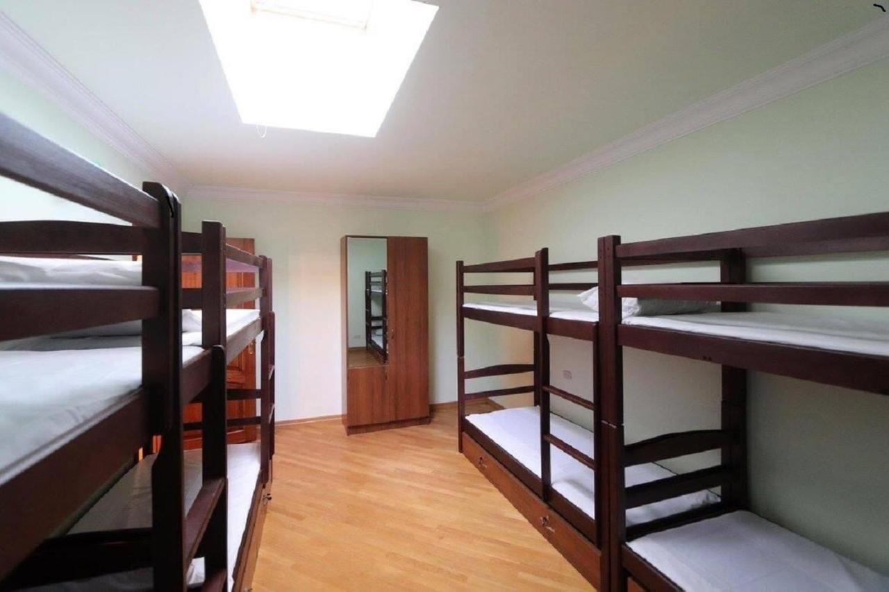 Tumanyan Hostel And Tours Ereván Habitación foto